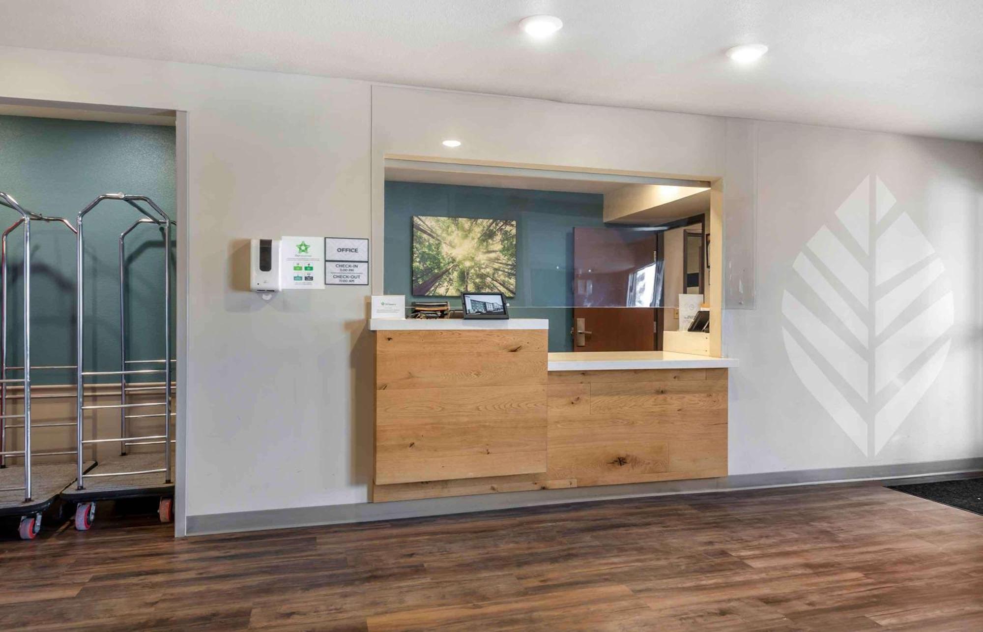 Extended Stay America Select Suites - Pittsburgh - Cranberry クランベリー・タウンシップ エクステリア 写真