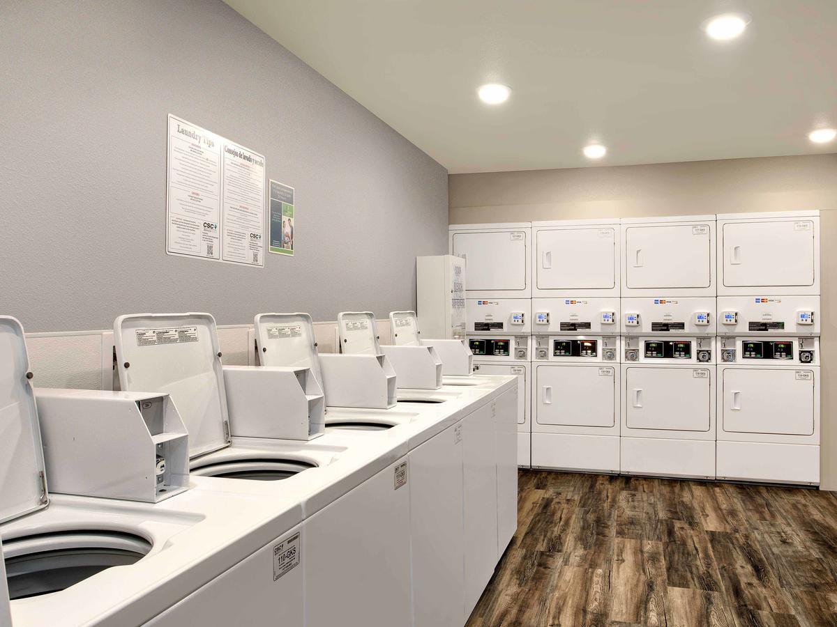 Extended Stay America Select Suites - Pittsburgh - Cranberry クランベリー・タウンシップ エクステリア 写真